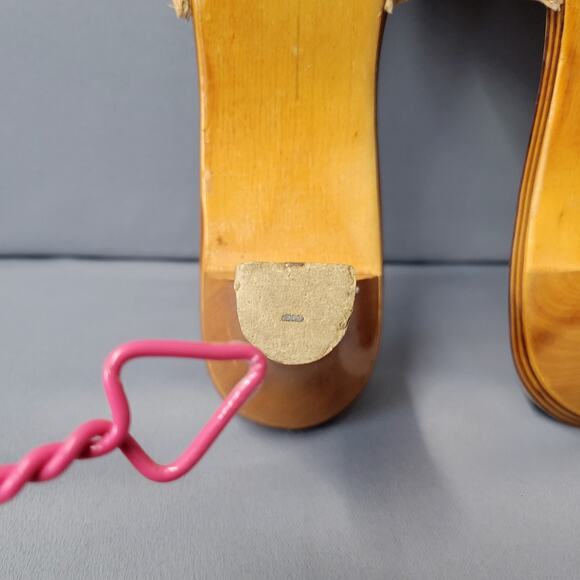 Vintage 70s Town Flair Wooden Sandals Heels Eyelet Womens 8B Tan Suede Shoes - Picture 13 of 15